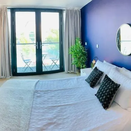 Stewart St James Walk Apartment Cheltenham Buitenkant foto